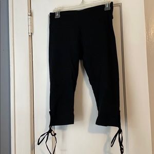 Fabletics Crop Leggings